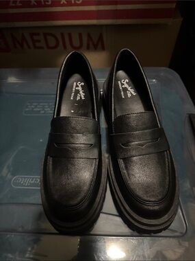 Seychelles Black Leather Penny Loafers